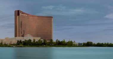 Judge seeks investigation into $40 million price drop Wynn enjoyed on Encore property